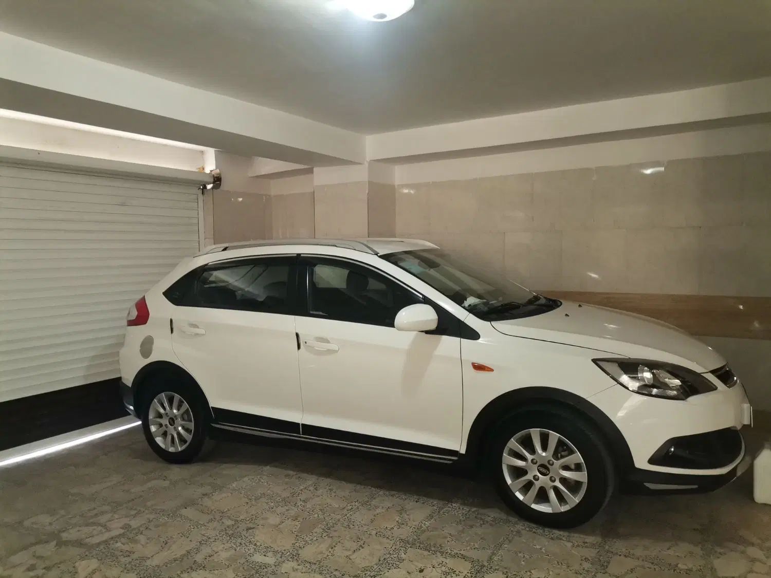 ام وی ام 315 هاچ بک اسپرت اکسلنت - 1398