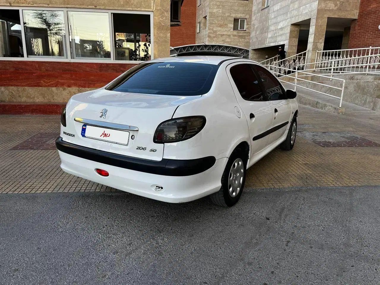 پژو ۲۰۶ صندوق دار v8 - 1390