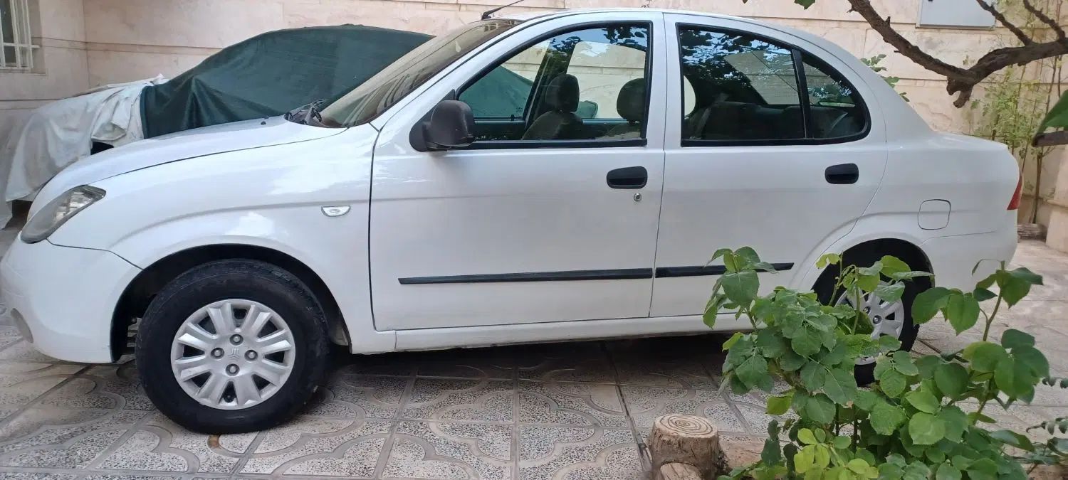 تیبا صندوق دار EX - 1395