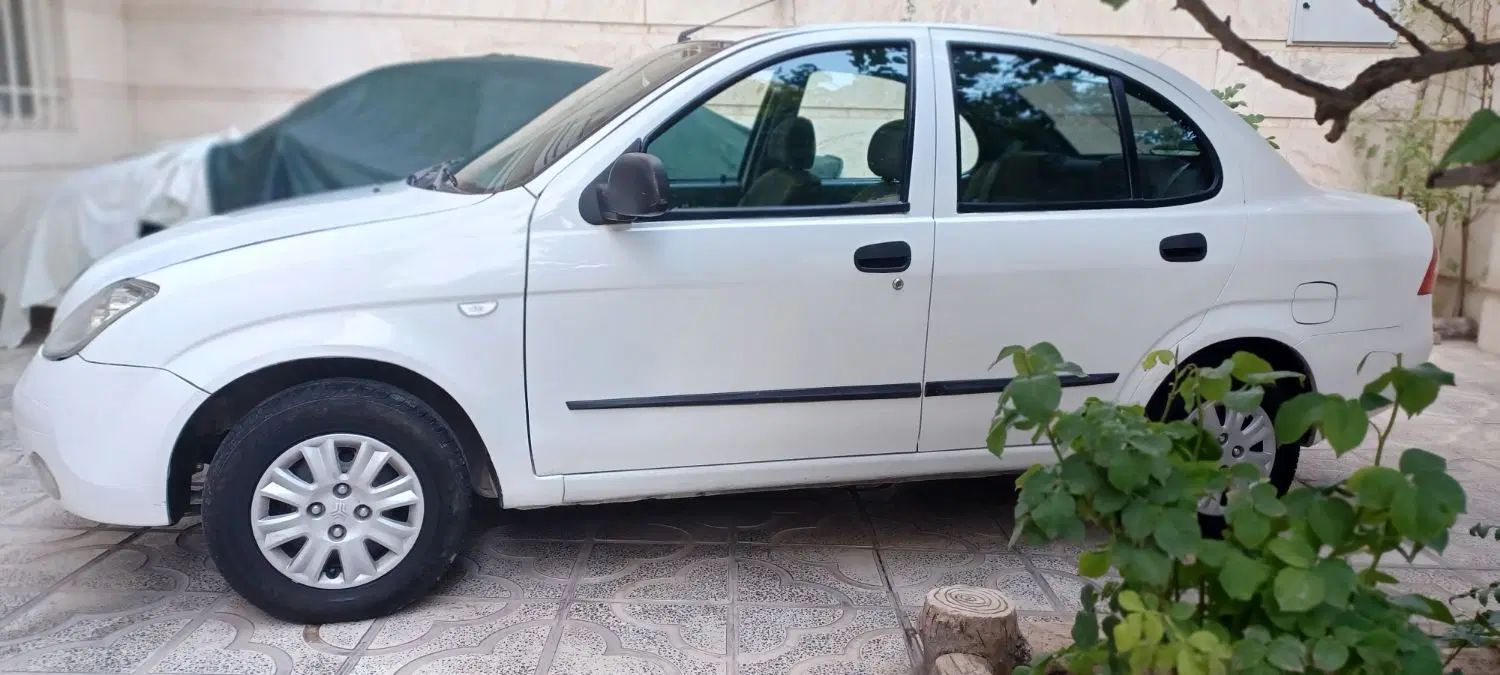 تیبا صندوق دار EX - 1395