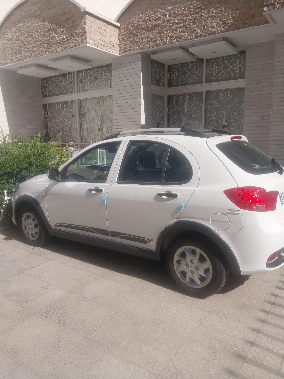 کوییک R دنده‌ای - 1404