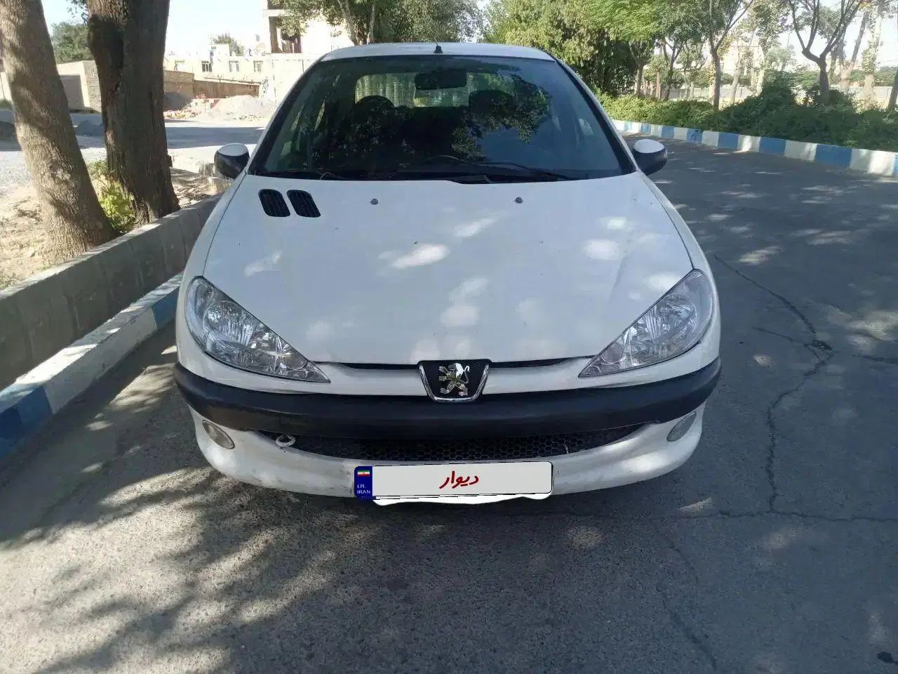 پژو ۲۰۶ صندوق دار v8 - 1397