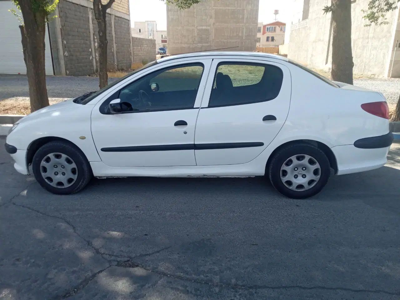 پژو ۲۰۶ صندوق دار v8 - 1397