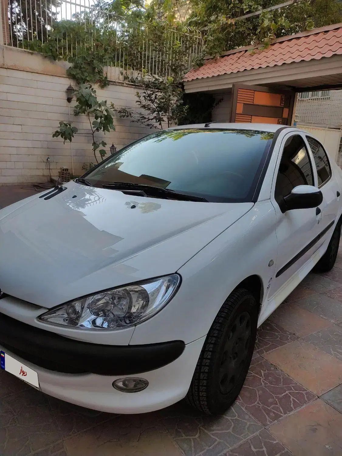 پژو ۲۰۶ صندوق دار v8 - 1394
