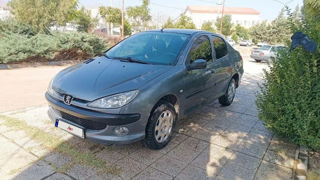 پژو ۲۰۶ صندوق دار v8 - 1386