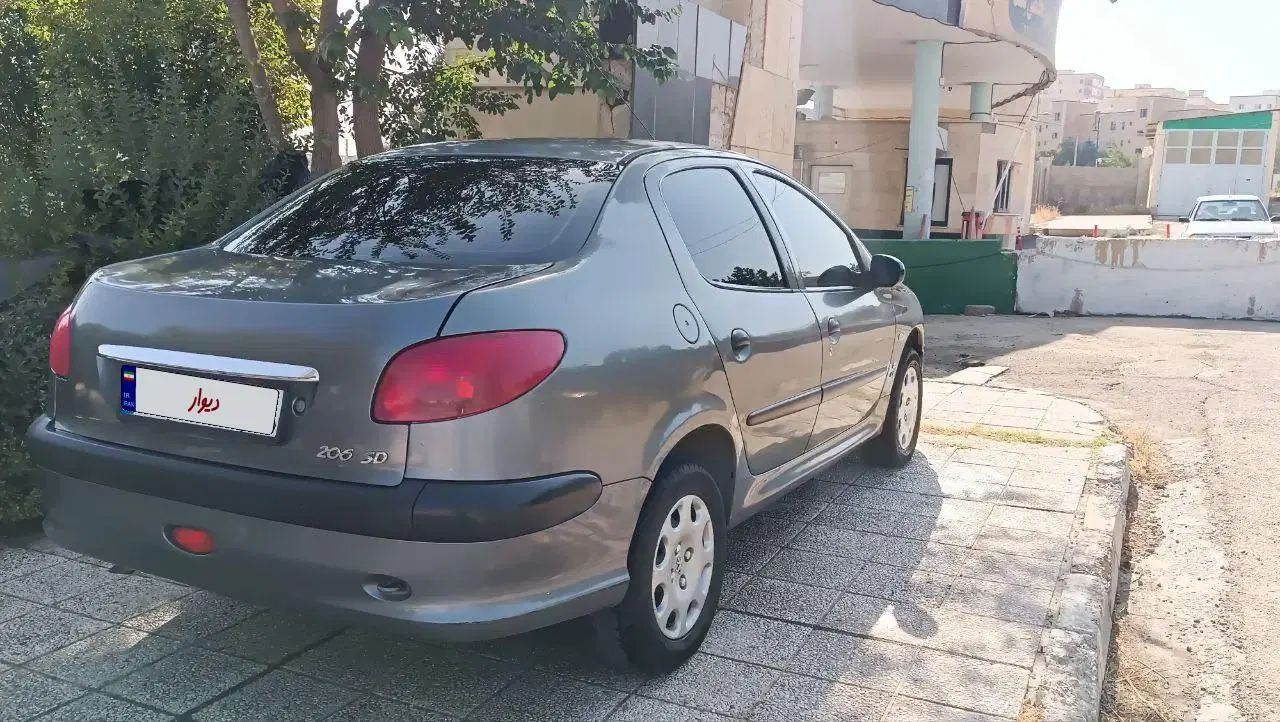 پژو ۲۰۶ صندوق دار v8 - 1386