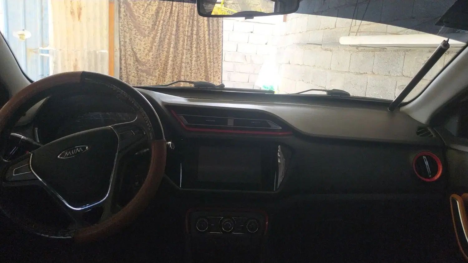 ام وی ام X22 دنده ای اسپرت لاکچری - 1402
