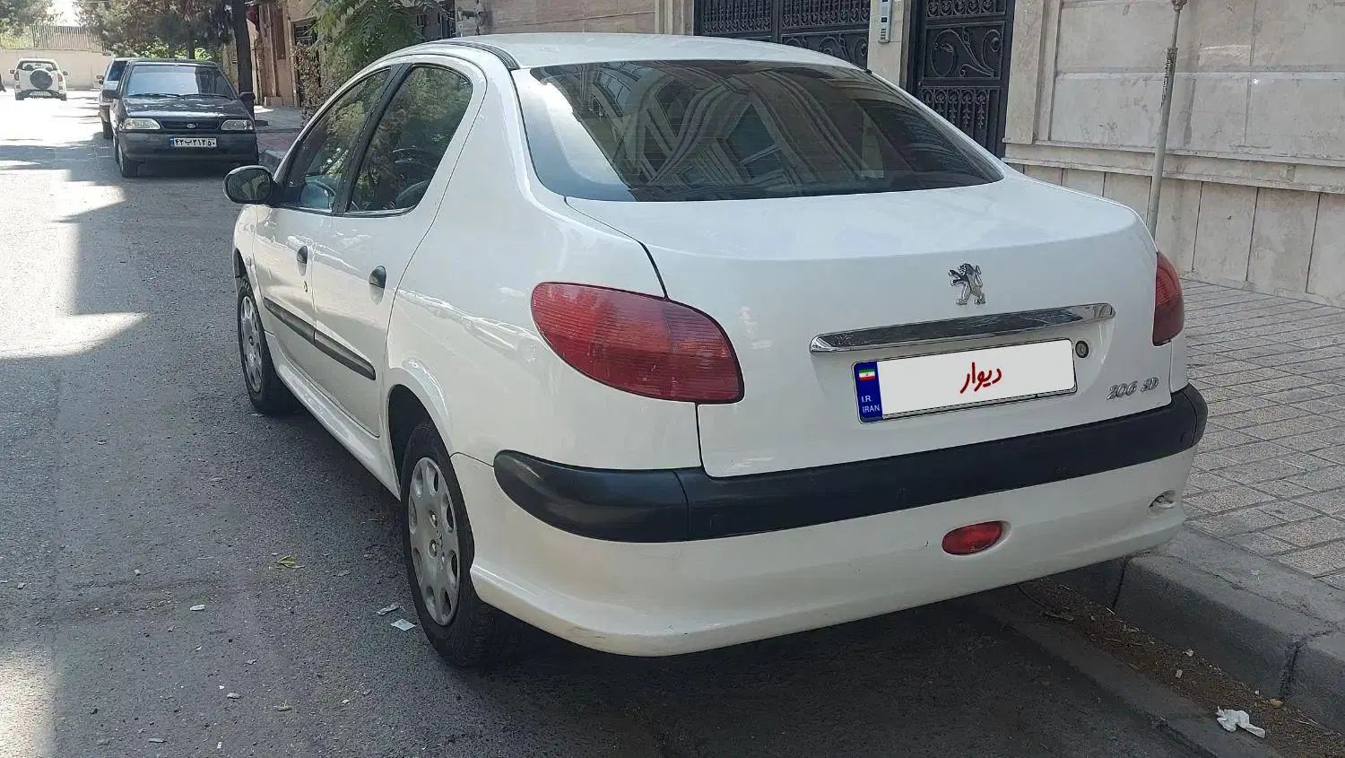 پژو ۲۰۶ صندوق دار v8 - 1386
