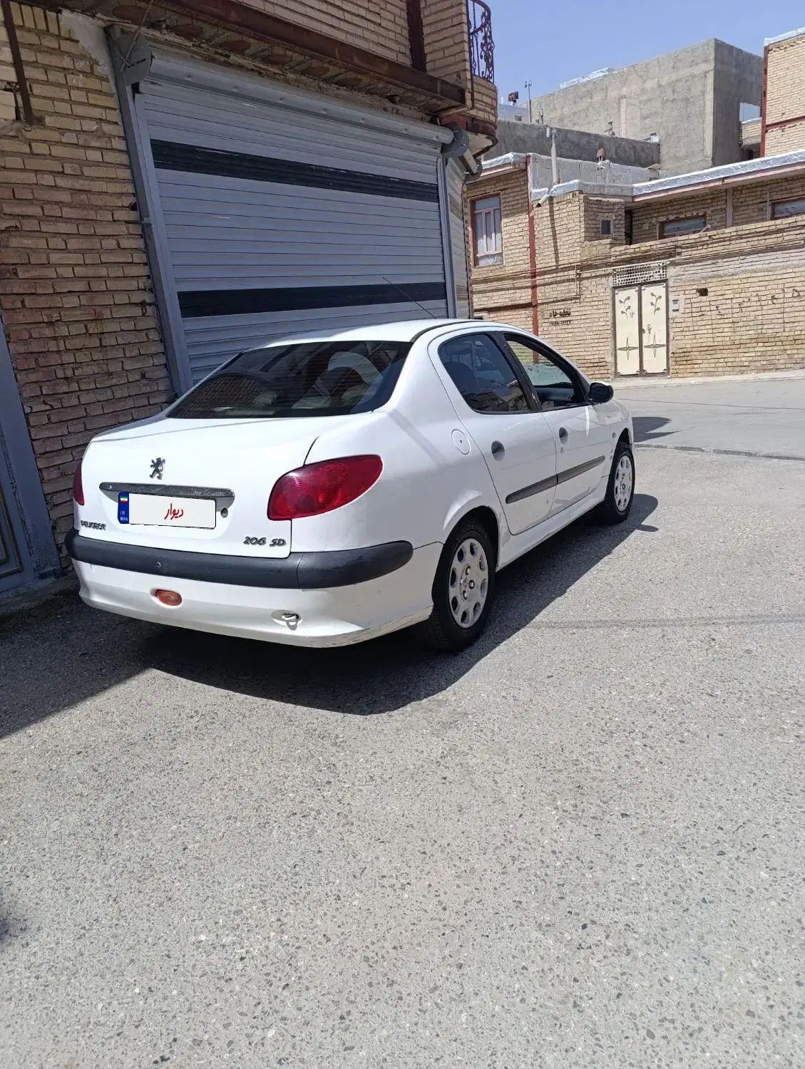 پژو ۲۰۶ صندوق دار v8 - 1390