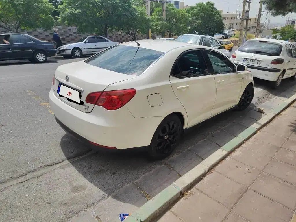ام جی 550 اتوماتیک - 2010