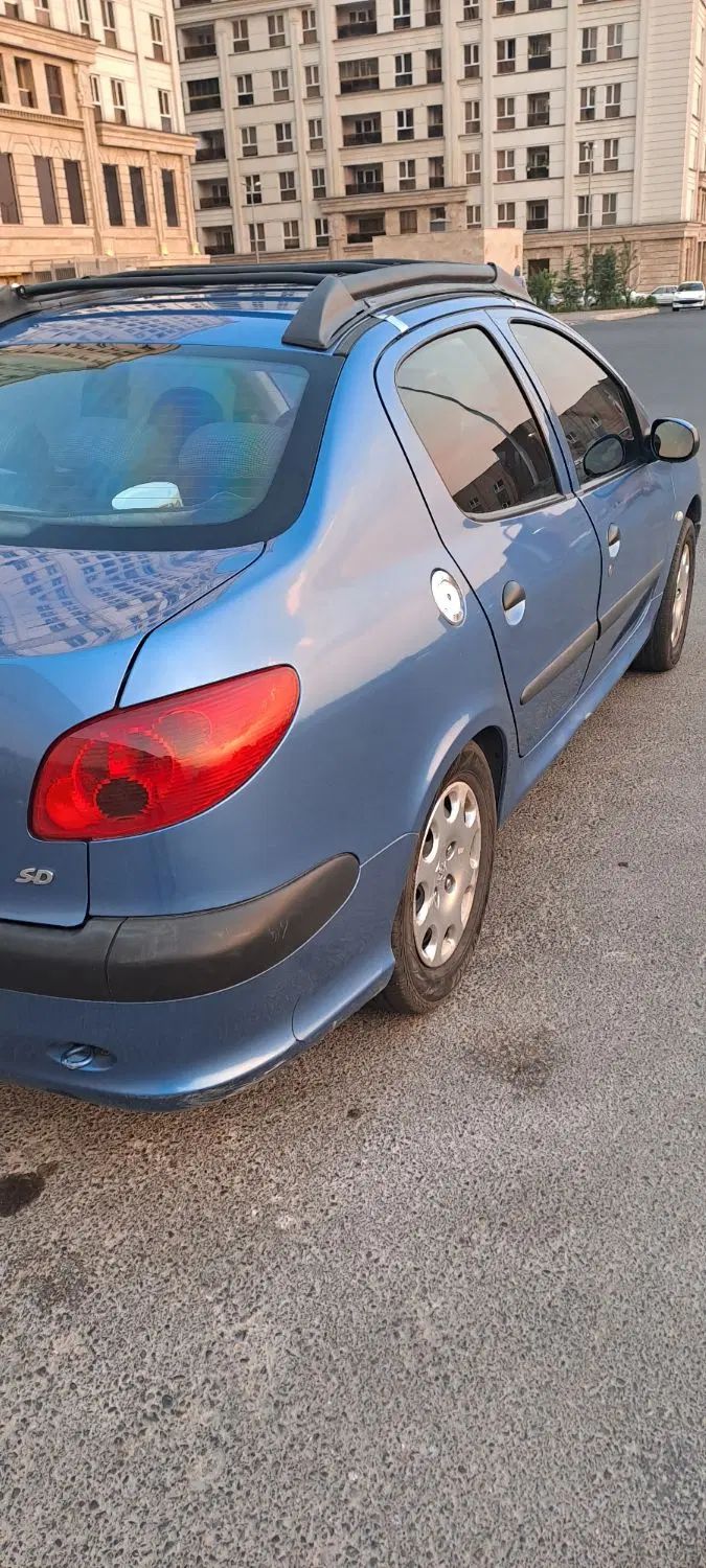 پژو ۲۰۶ صندوق دار v8 - 1395