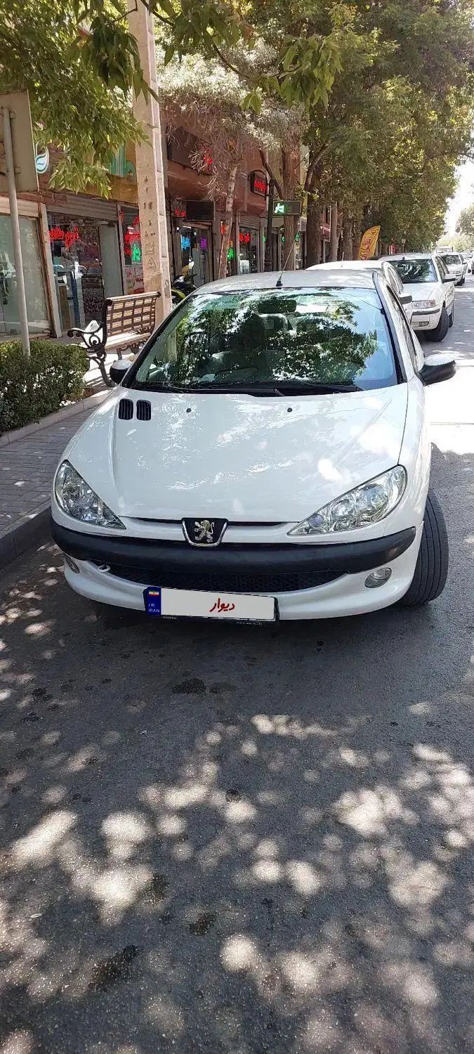 پژو ۲۰۶ صندوق دار v8 - 1397