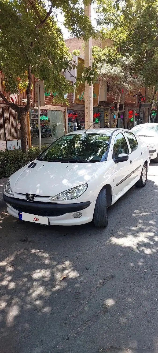 پژو ۲۰۶ صندوق دار v8 - 1397