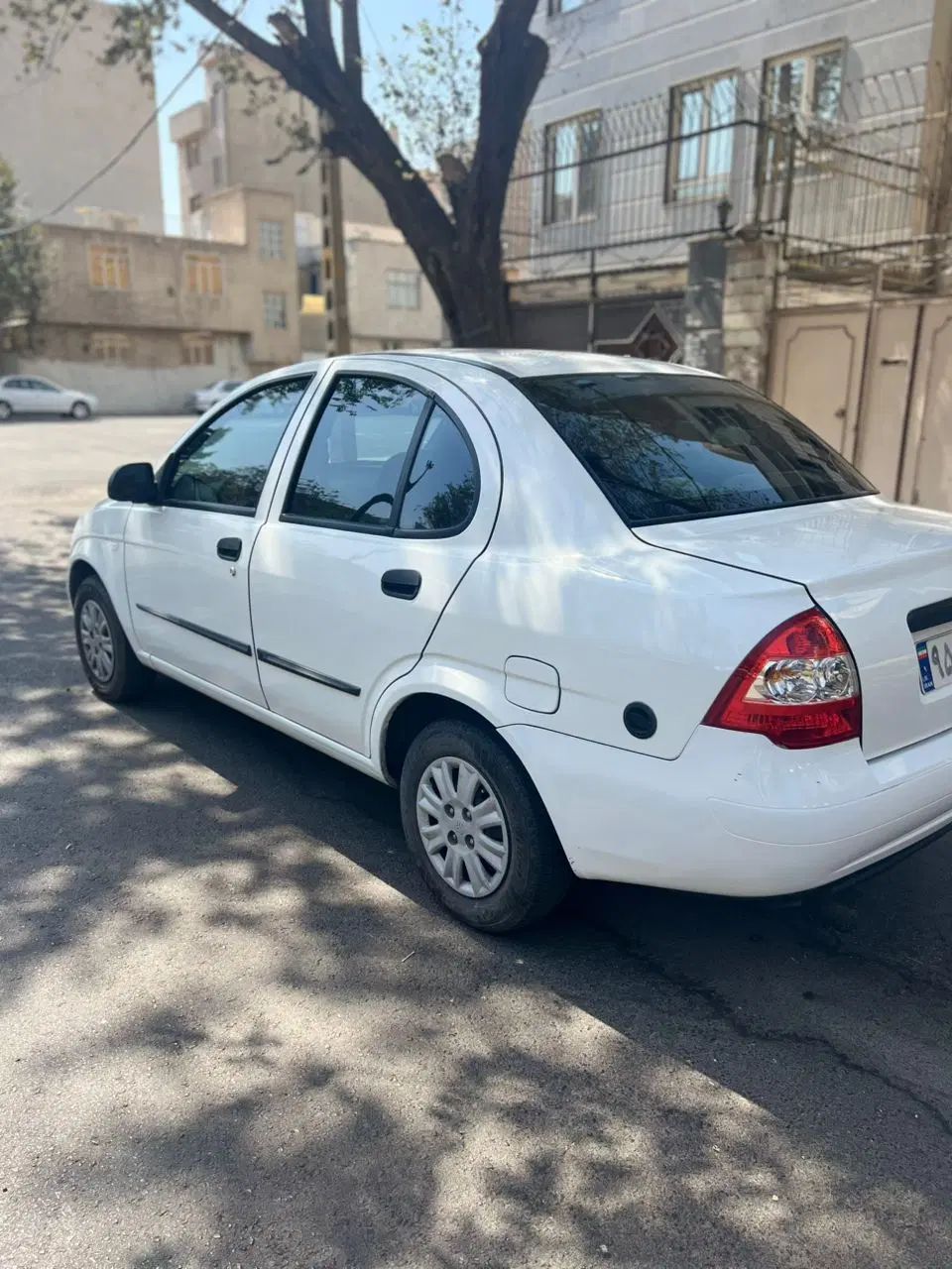 تیبا صندوق دار SX - 1400