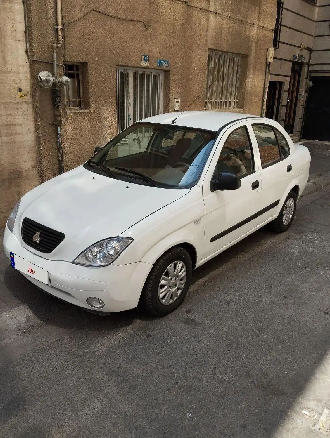 تیبا صندوق دار SX - 1395