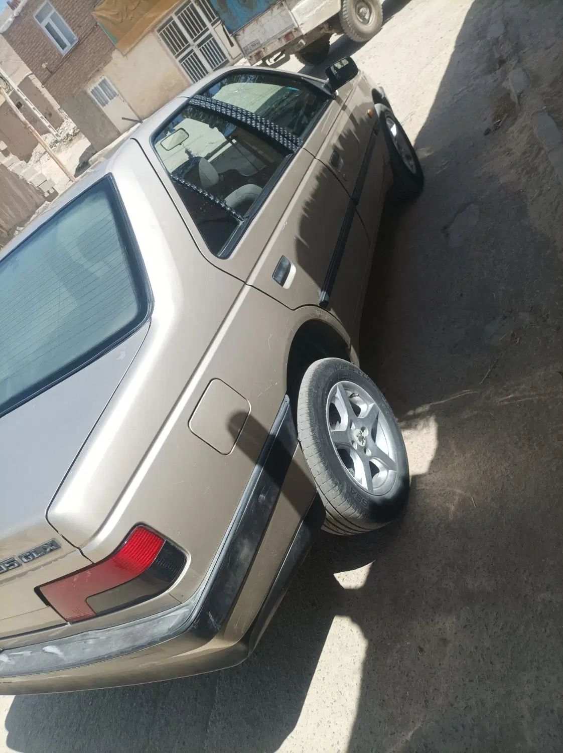 پژو 405 GL - 1379