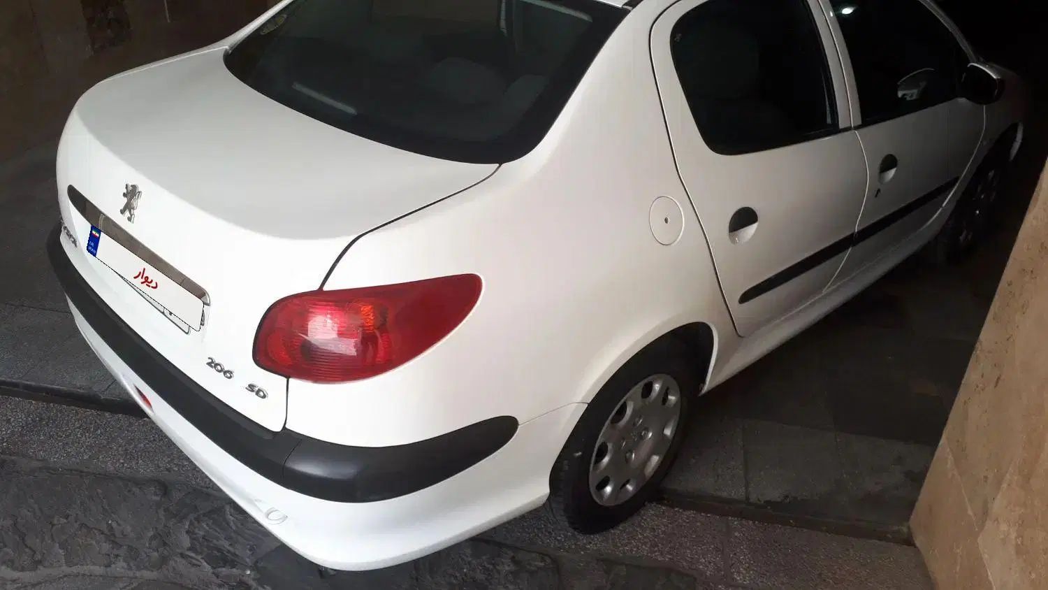 پژو ۲۰۶ صندوق دار v8 - 1400