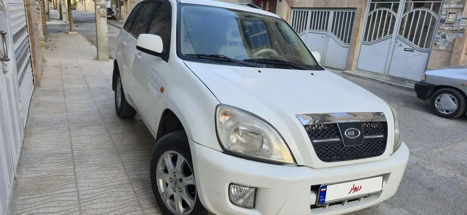 ام وی ام X33 دنده‌ای ساده - 1391