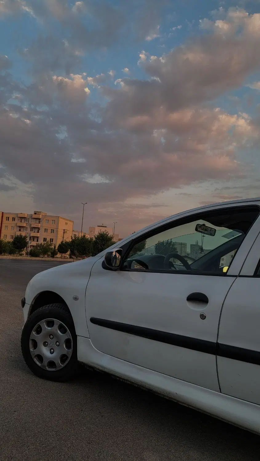 پژو ۲۰۶ صندوق دار v8 - 1394