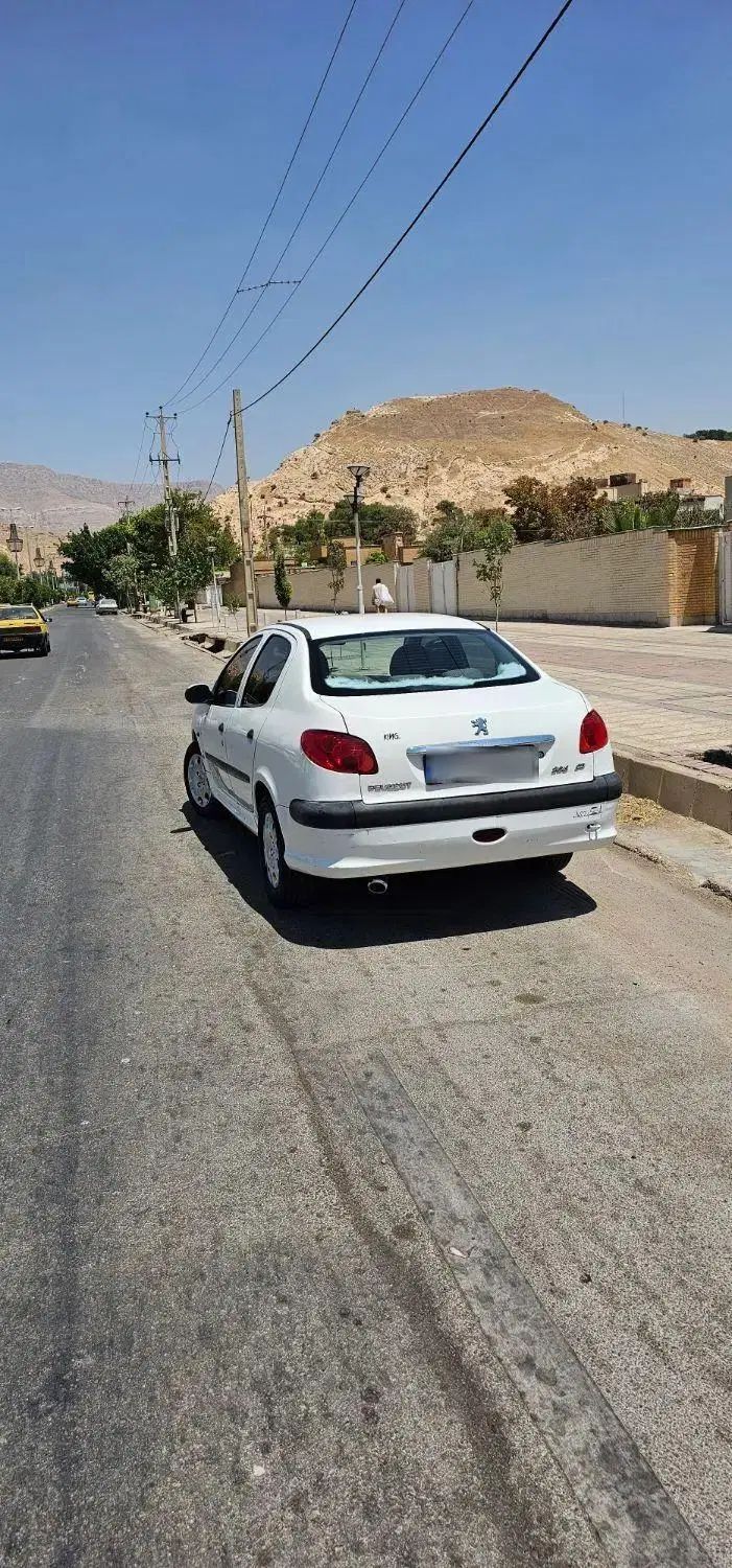 پژو ۲۰۶ صندوق دار v8 - 1394