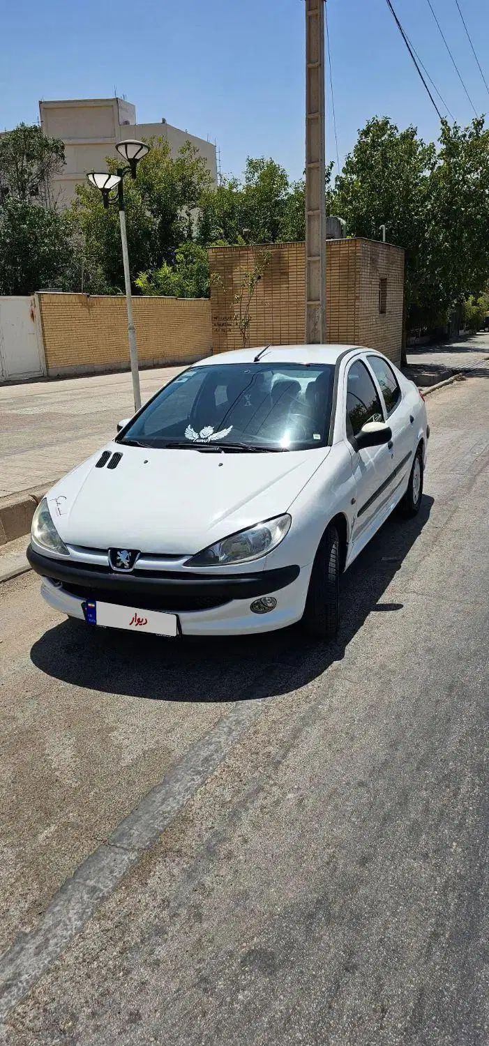 پژو ۲۰۶ صندوق دار v8 - 1394