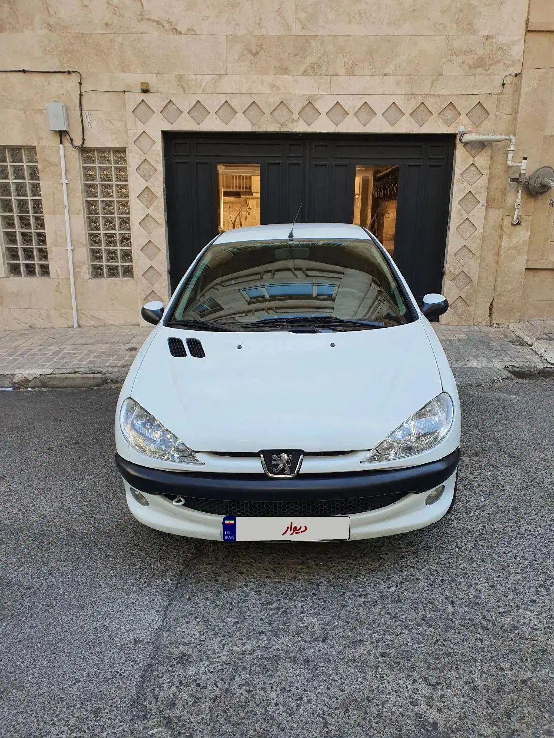 پژو ۲۰۶ صندوق دار v8 - 1394
