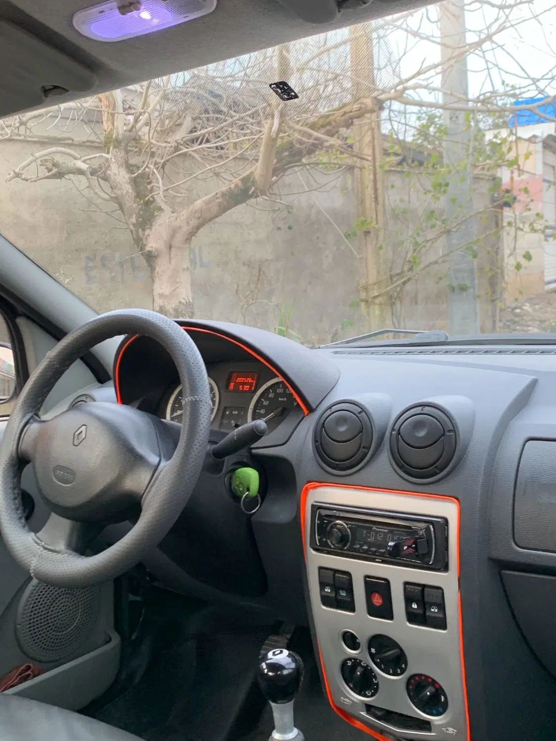رنو تندر 90 E2 - 1388