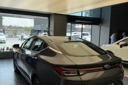کی ام سی EJ7 پلاس - 2024