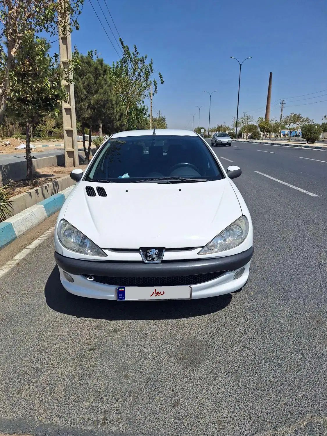پژو ۲۰۶ صندوق دار v8 - 1396