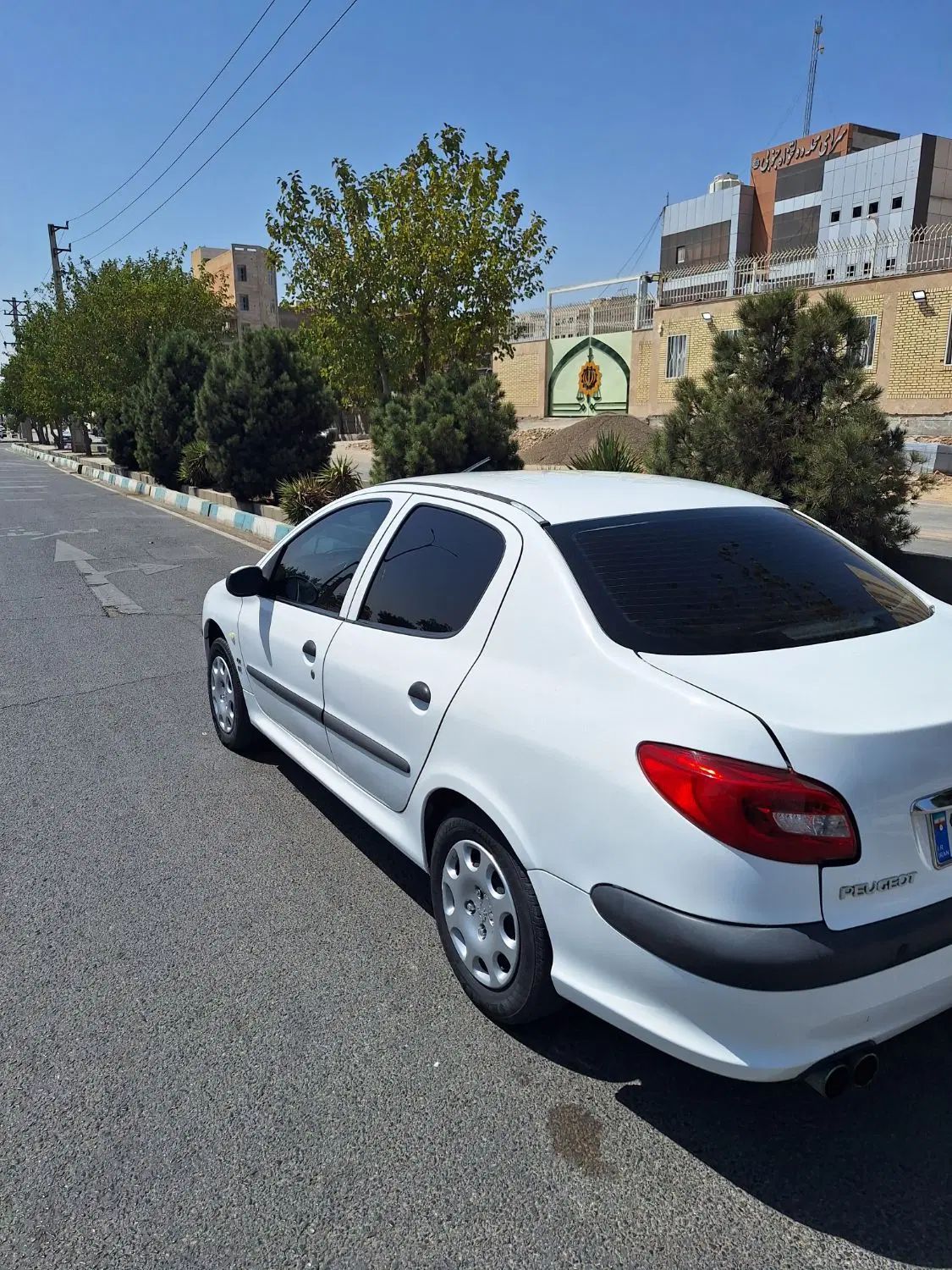 پژو ۲۰۶ صندوق دار v8 - 1396