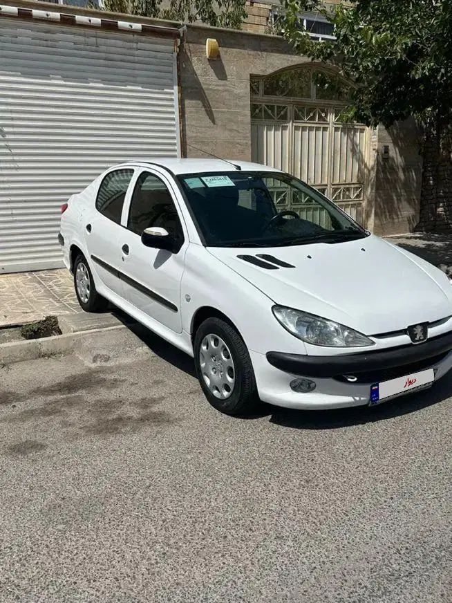 پژو ۲۰۶ صندوق دار v8 - 1394