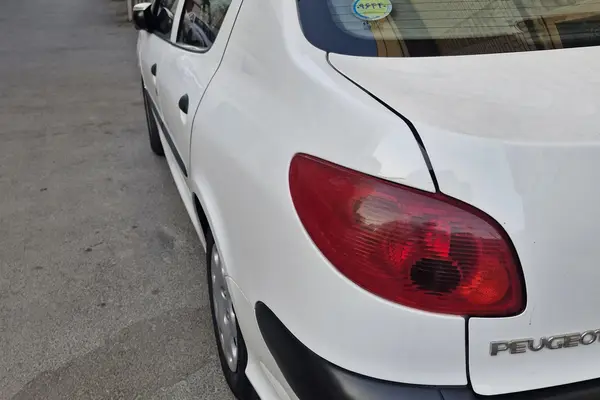 پژو ۲۰۶ صندوق دار v8 - 1398