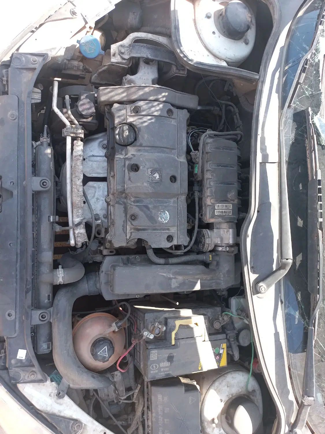 پژو ۲۰۶ صندوق دار v8 - 1396
