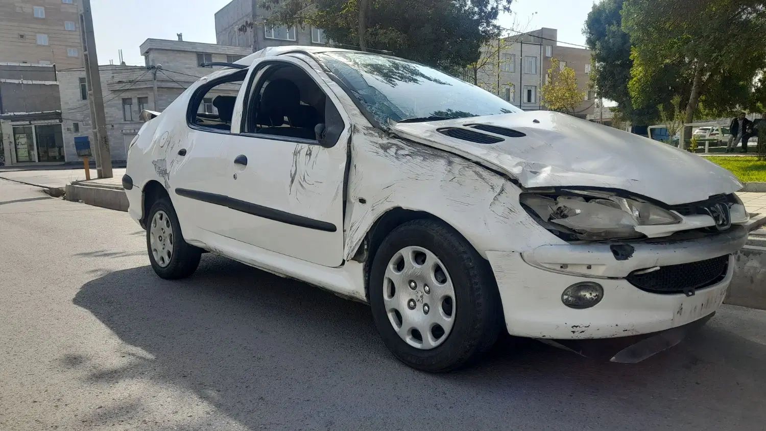 پژو ۲۰۶ صندوق دار v8 - 1390