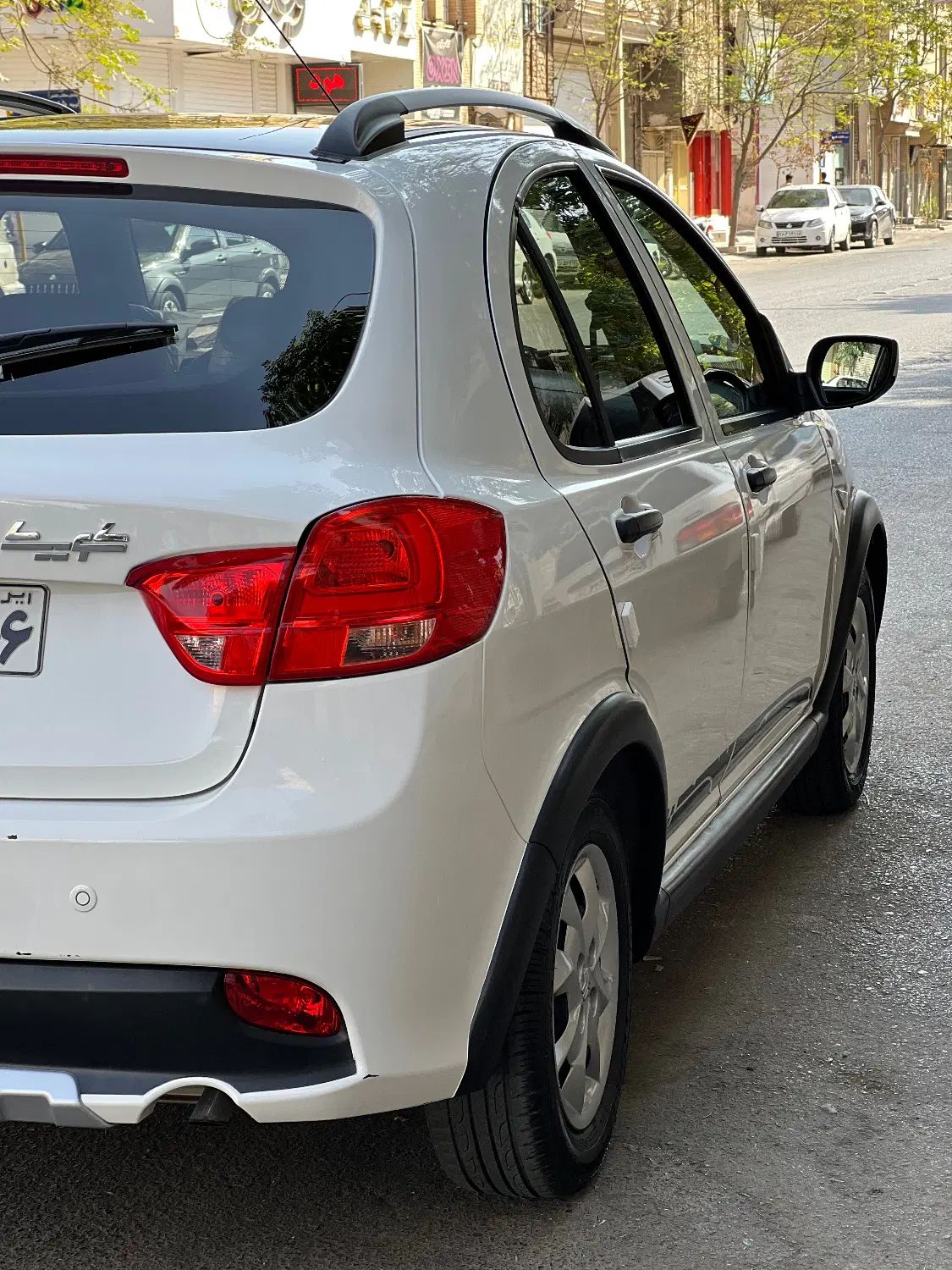 کوییک R دنده‌ای - 1402