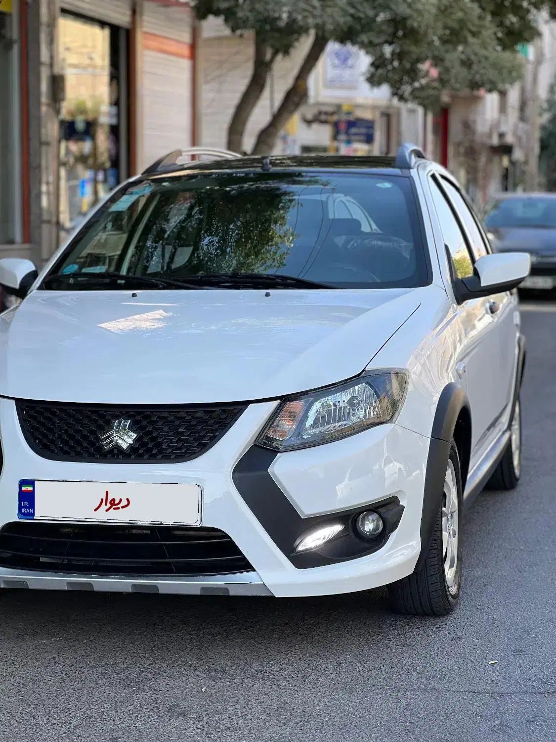 کوییک R دنده‌ای - 1402