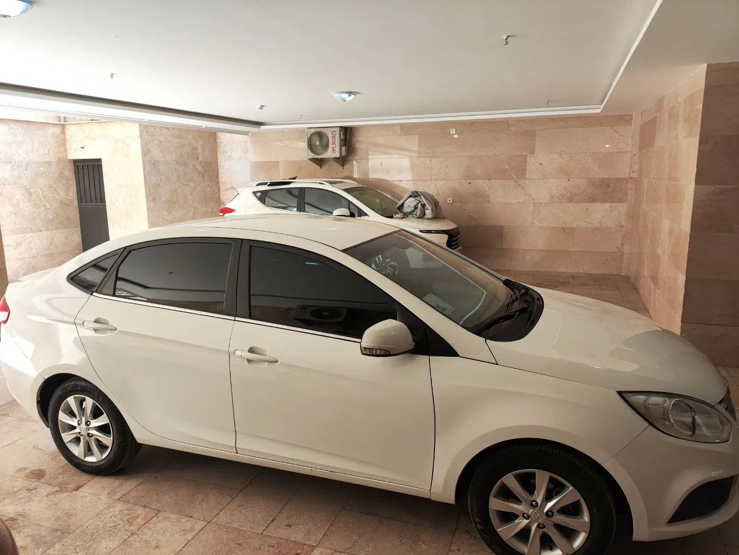 جک J4 اتوماتیک ساده - 1399