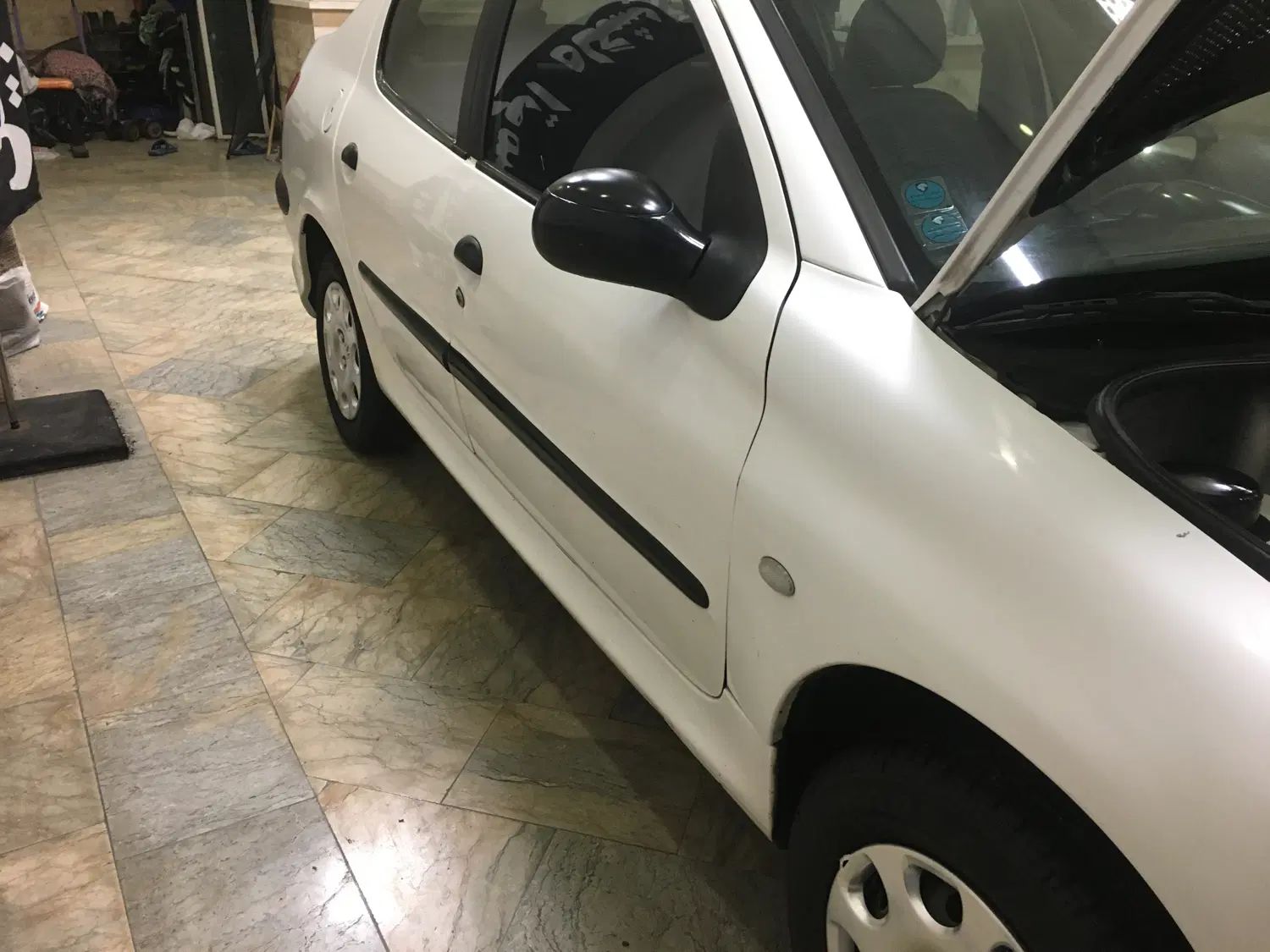 پژو ۲۰۶ صندوق دار v8 - 1390