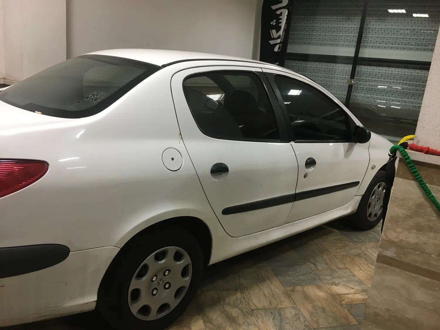 پژو ۲۰۶ صندوق دار v8 - 1390