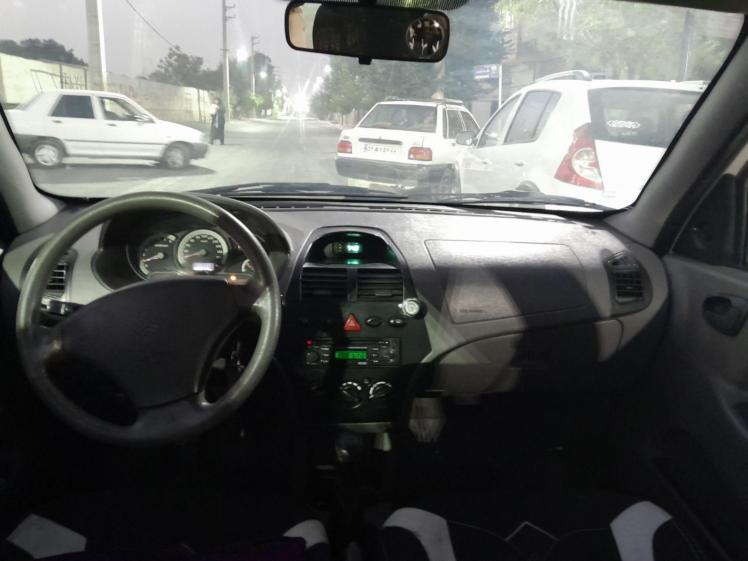 تیبا صندوق دار SX - 1392