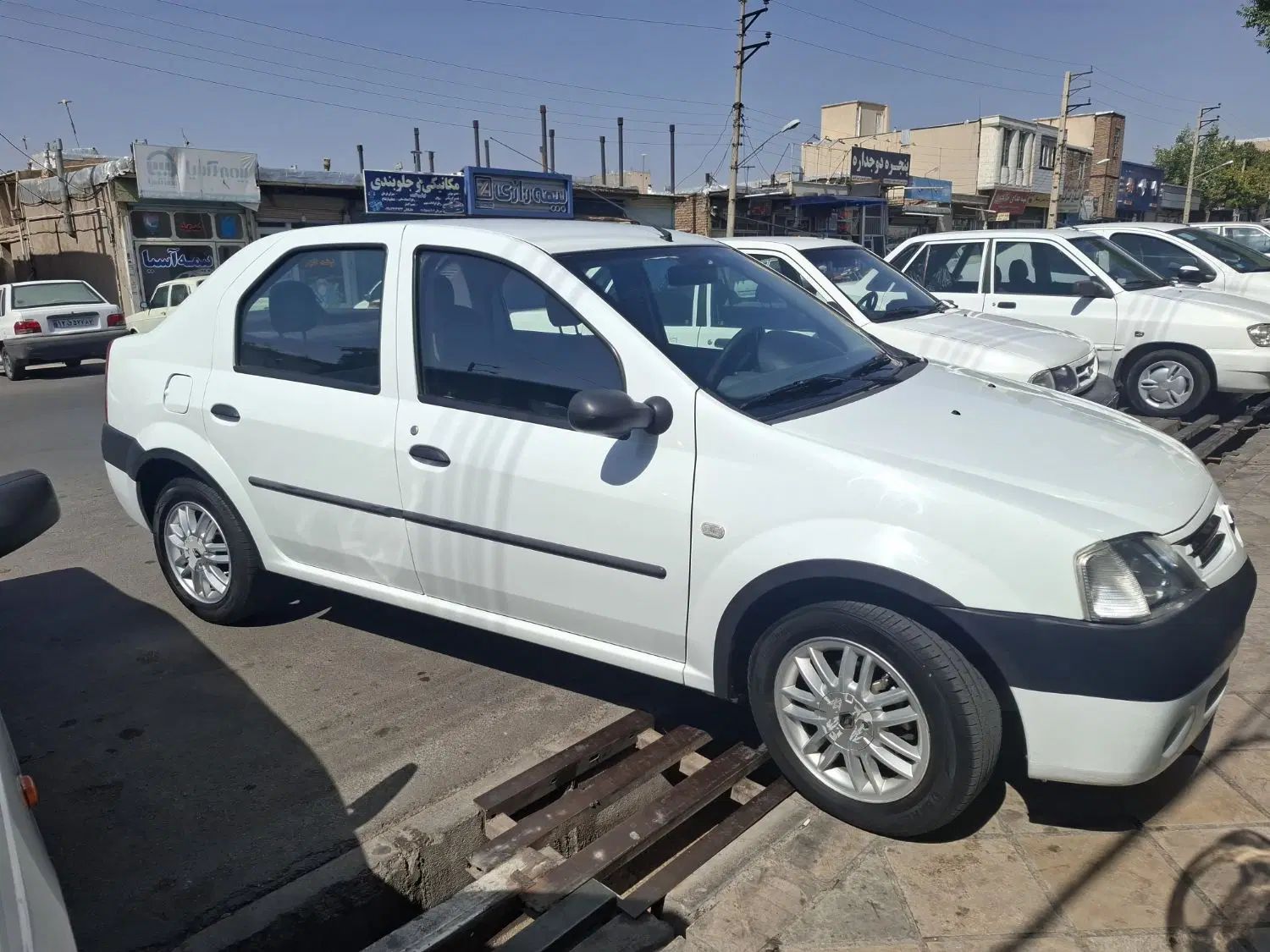 خودرو رنو، تندر 90 آگهی ann_20233379