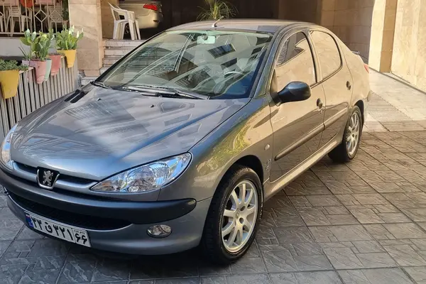 پژو ۲۰۶ صندوق دار v8 - 1395