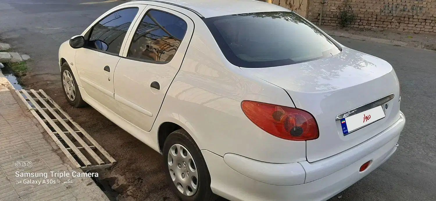 پژو ۲۰۶ صندوق دار v8 - 1389
