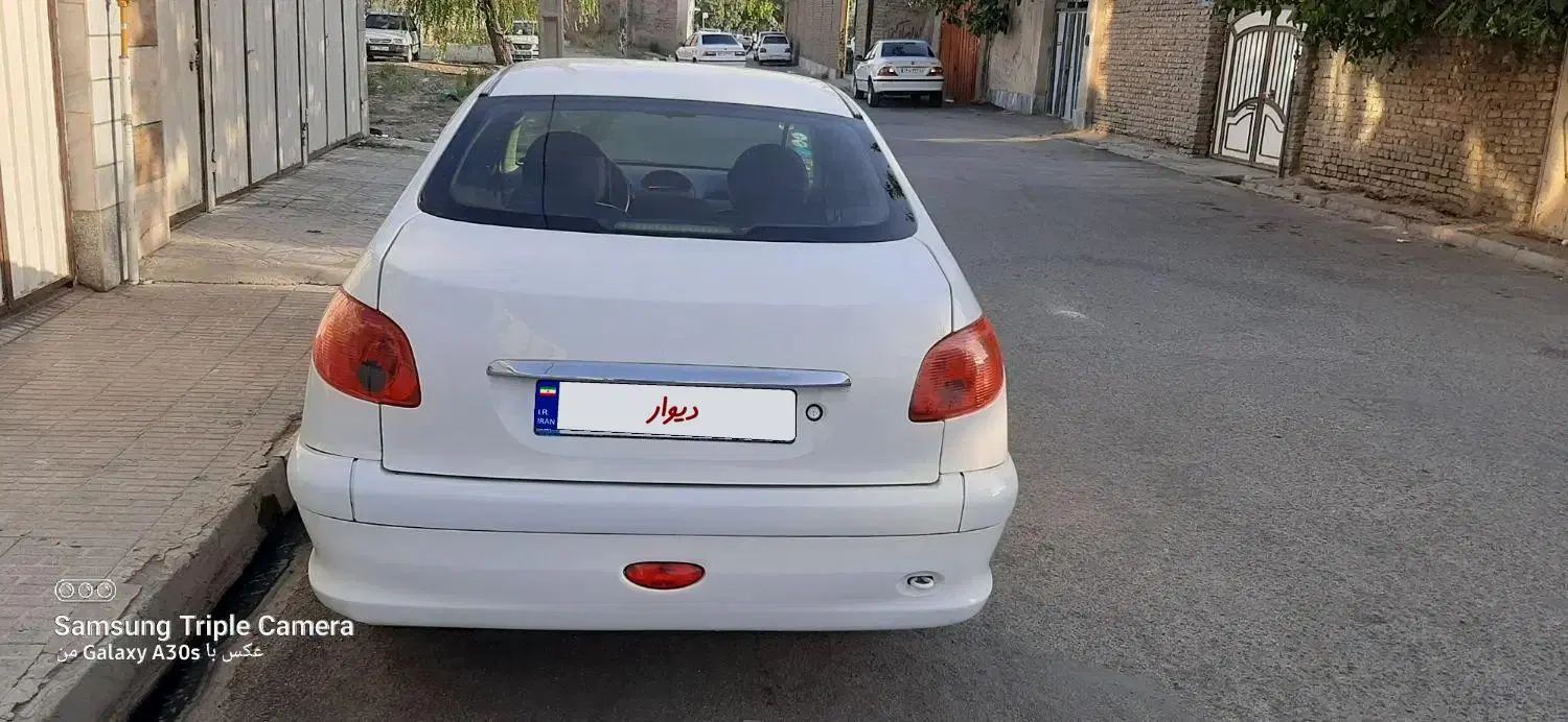 پژو ۲۰۶ صندوق دار v8 - 1389