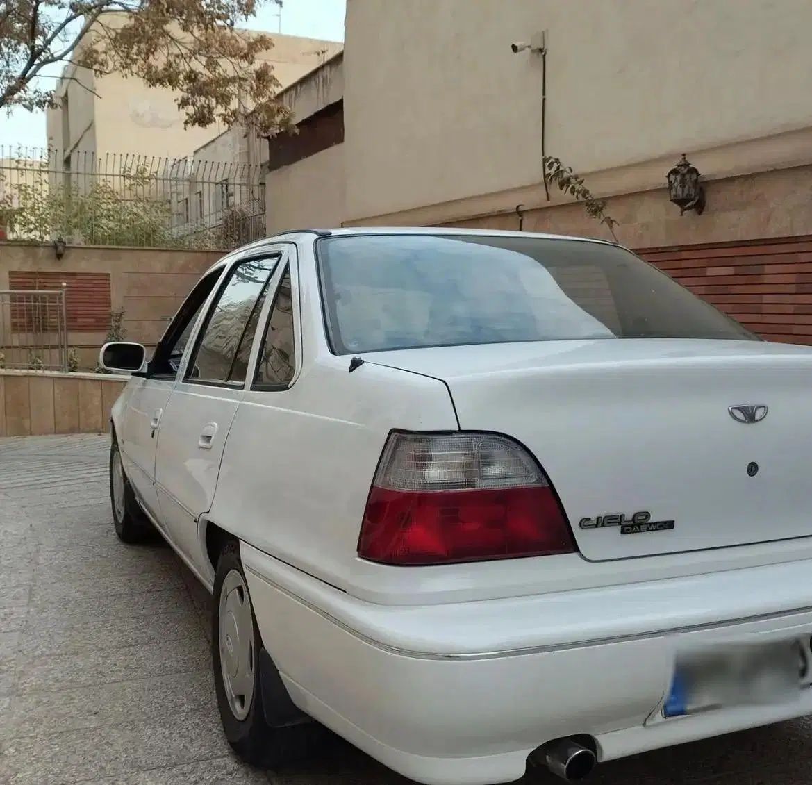 دوو سیلو سدان - 1382