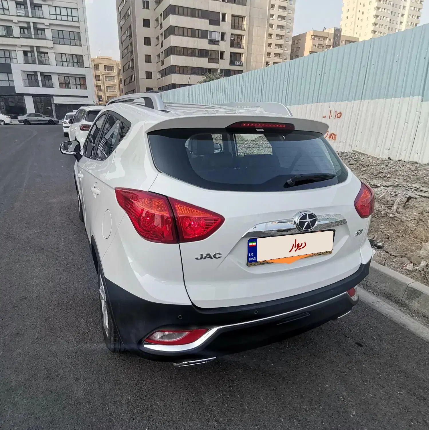 جک S3 اتوماتیک - 1402