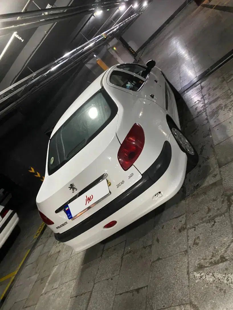 پژو ۲۰۶ صندوق دار v8 - 1395