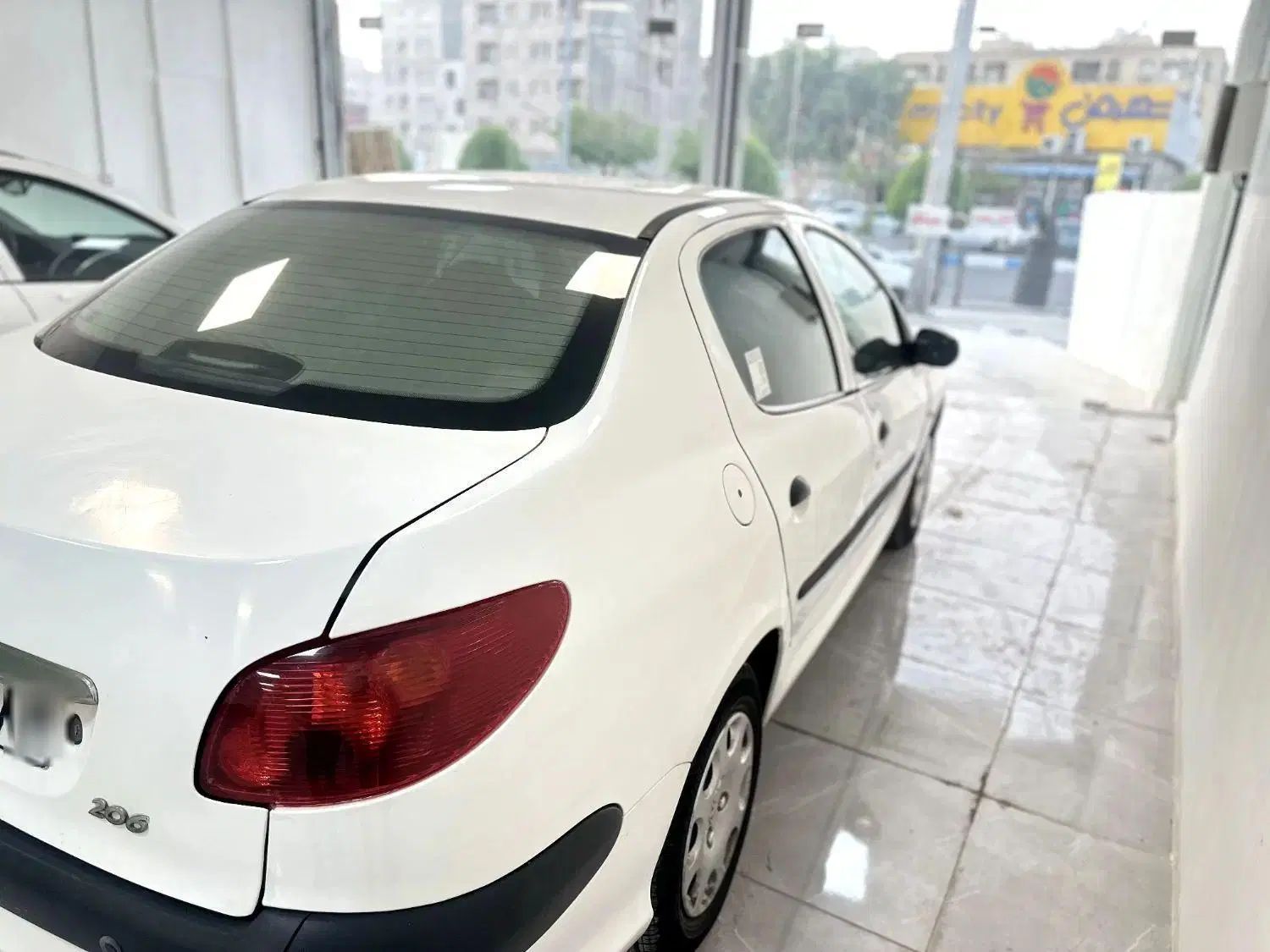 پژو ۲۰۶ صندوق دار v8 - 1396