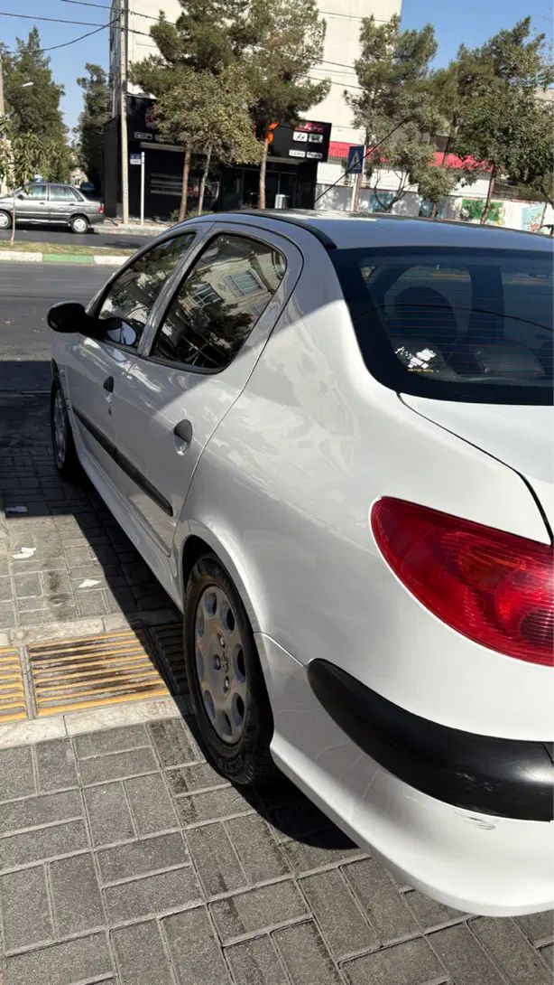 پژو ۲۰۶ صندوق دار v8 - 1400