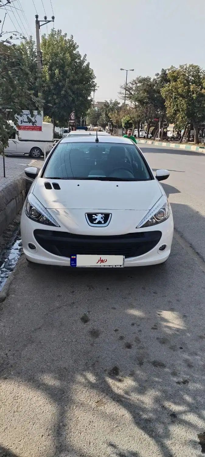 پژو ۲۰۶ صندوق دار v8 - 1397